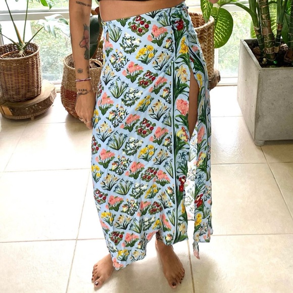 Agua by Agua Bendita Other - Agua by Agua bendita Cover up Skirt size XS/S Missing label